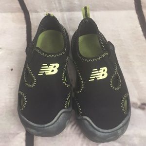 New Balance boys sandals size 10